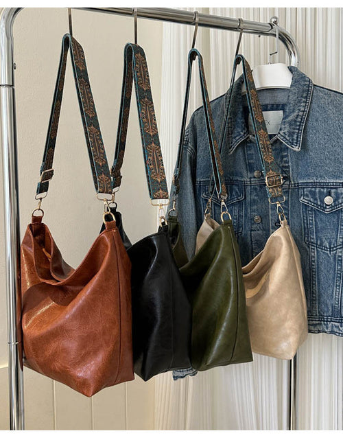 Load image into Gallery viewer, Women&#39;s Shoulder Bag With Ethnic Style Wide Shoulder Strap Ins Large Capacity Bucket Crossbody Bags Fashion Handbag
