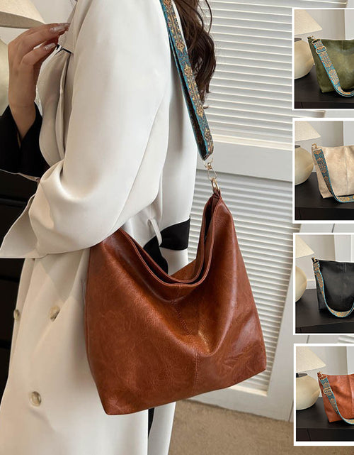 Load image into Gallery viewer, Women&#39;s Shoulder Bag With Ethnic Style Wide Shoulder Strap Ins Large Capacity Bucket Crossbody Bags Fashion Handbag
