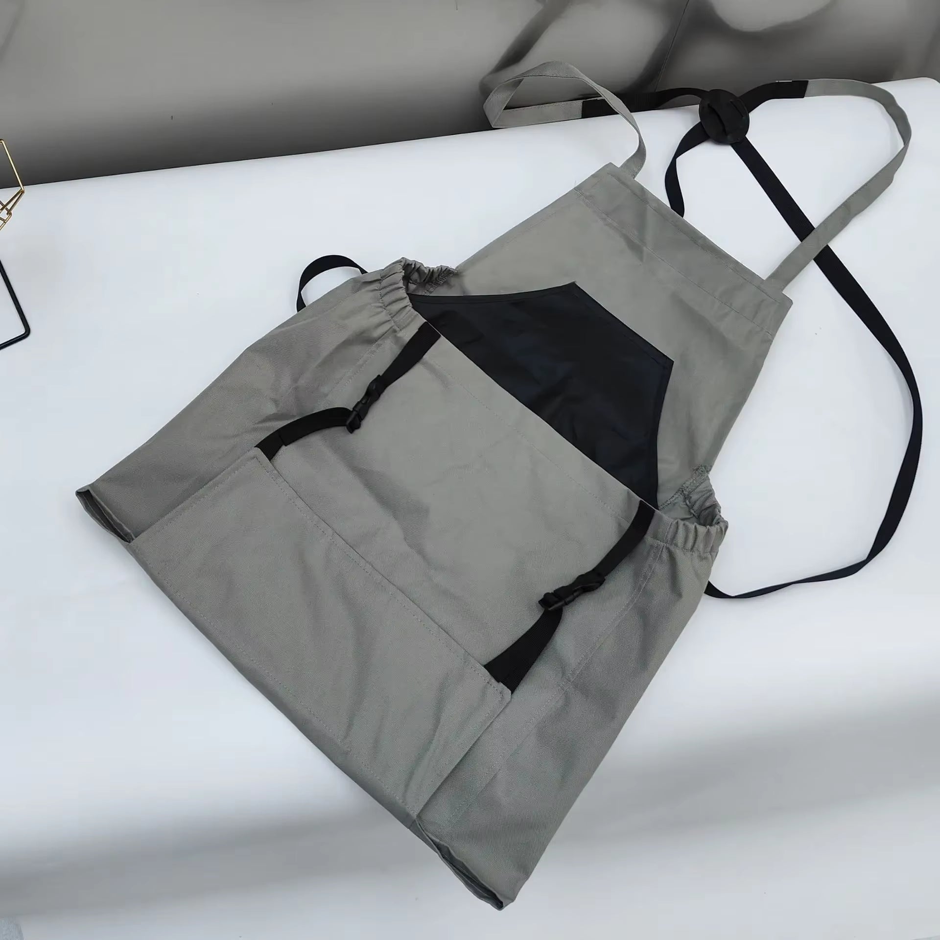 HarvestMate Outdoor Apron – Large Pocket Gardening Apron Backpack for Efficient Harvesting &amp; Tool Storage