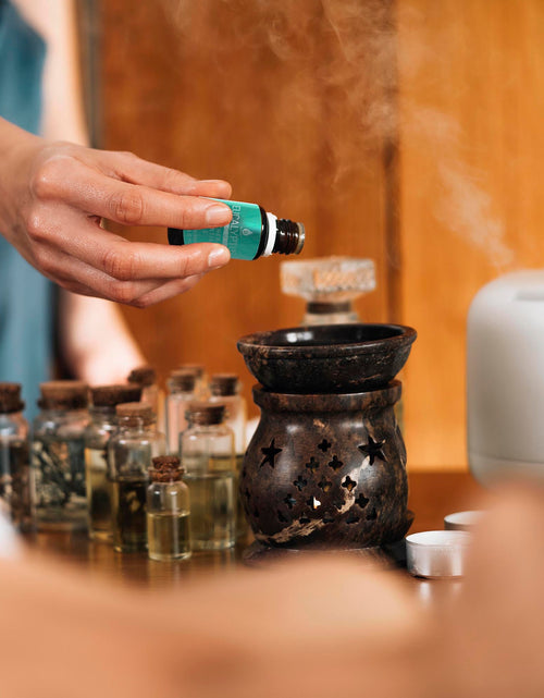 Load image into Gallery viewer, 3 Pack Aromatherapy Essential oils (Lavender, Eucalyptus, Frankincense)
