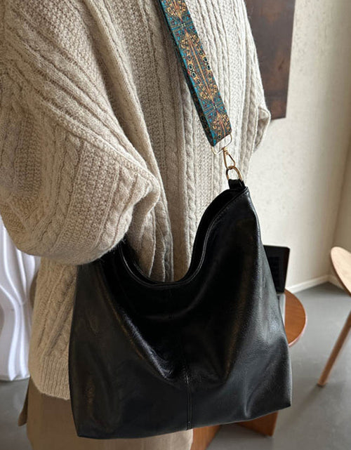 Load image into Gallery viewer, Women&#39;s Shoulder Bag With Ethnic Style Wide Shoulder Strap Ins Large Capacity Bucket Crossbody Bags Fashion Handbag
