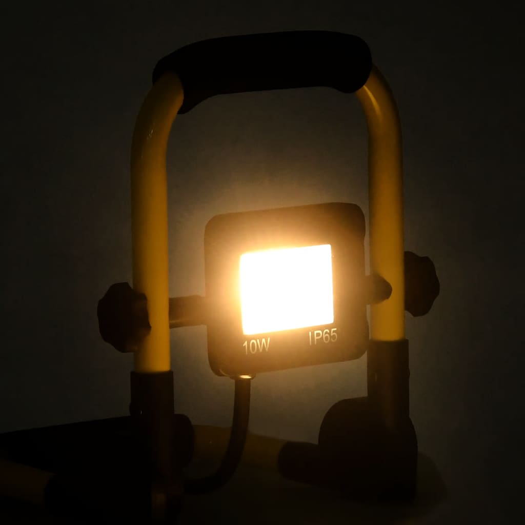 LED floodlight with handle 10 W   LED floodlight